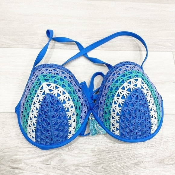 Shade & Shore Light Lift Crochet Bikini Top Blue - Picture 4 of 10